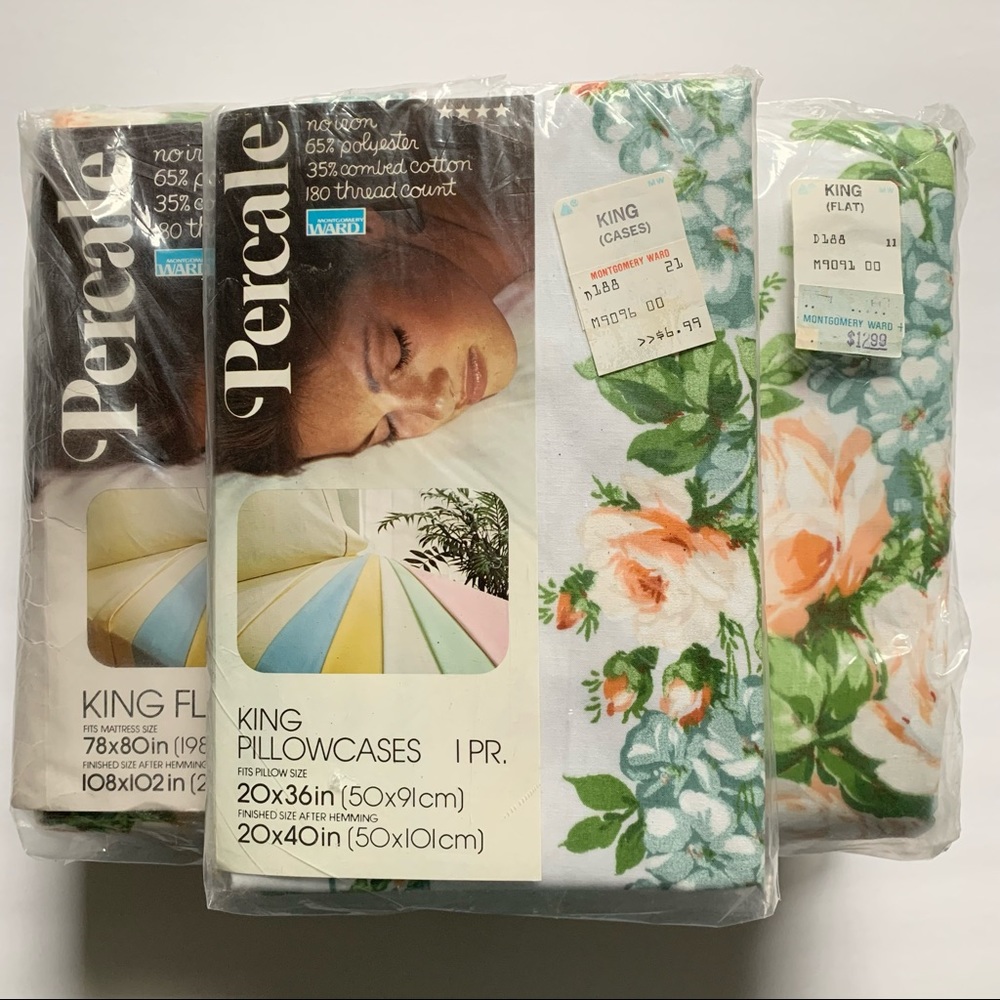 Vintage NWT 90s peach and blue Percale floral king sheet set by Montgomery Ward